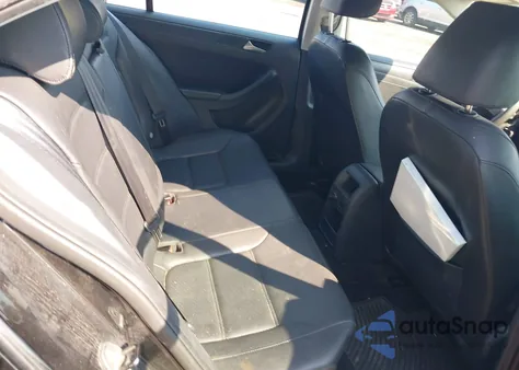 2014 Volkswagen Jetta 1.8T Se from USA, damaged, VIN 3VWD17AJ0EM393384